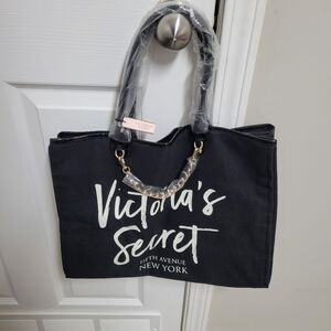 Victoria's Secret NWT Fifth Avenue New York Tote Bag.